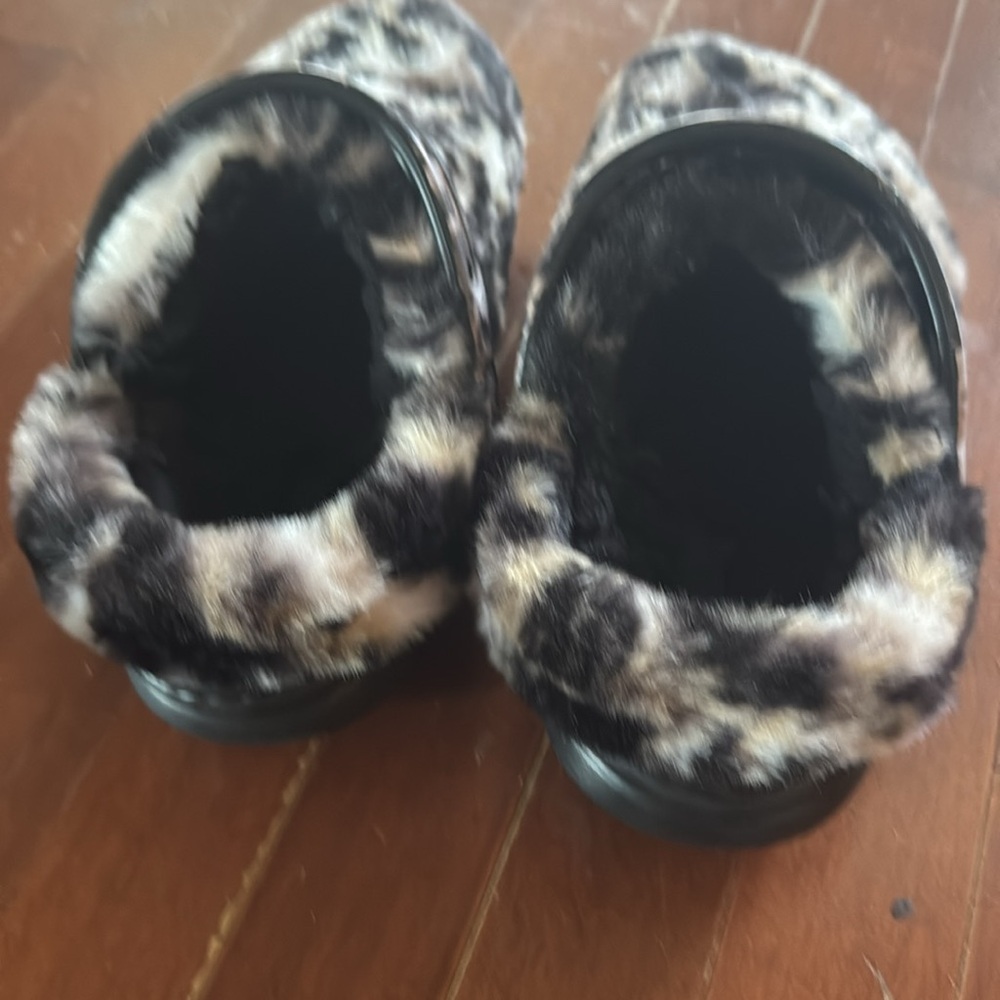 Leopard crocs - Picture 4 of 4